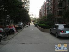 未来路 航海路地铁口 经典一房 房子满五年