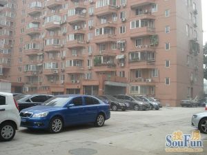 国家气象局旁小区停车方便户型方正采光好