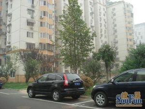 农影小区南北通透带电梯两居有钥匙看房方便