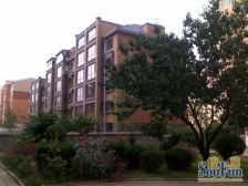 西山水库兴达花园精装南北三室中间楼层无坡二号线旁