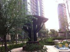 壹品中间楼层南北通透五明两室 视野好,诚心出售