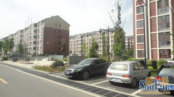 小区相关图
