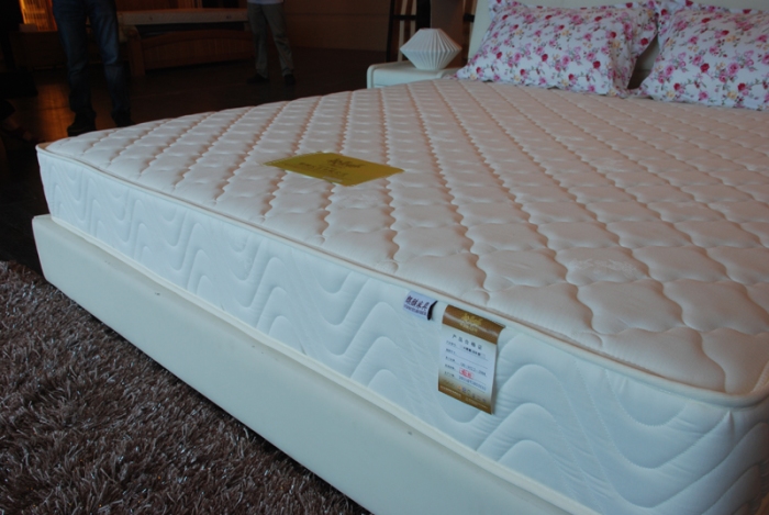 南京麒麟床垫 特价床垫 席梦思弹簧可折叠床垫 包邮 合家欢正品