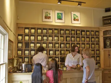 家居20平米花茶店