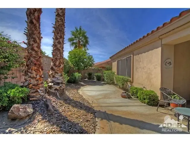 在售palm desert,2室2卫,独栋别墅