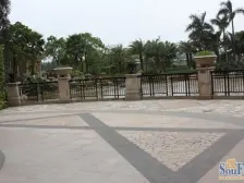 中恒海晖城 精装2房出售 交通方便 南向单位 。