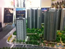 恒基正规2房,朝中庭。彩云湖公园,楼下环线轻轨