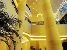 阳光停车库,四层水景,公园,健身地方多,面湖采光好