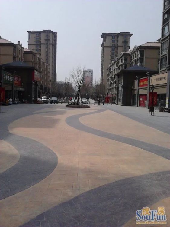 小区相关图