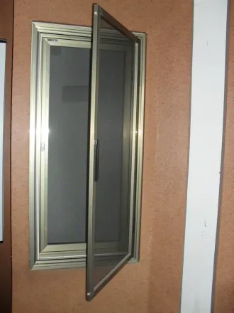 意美达牌可拆洗外装内平开纱窗