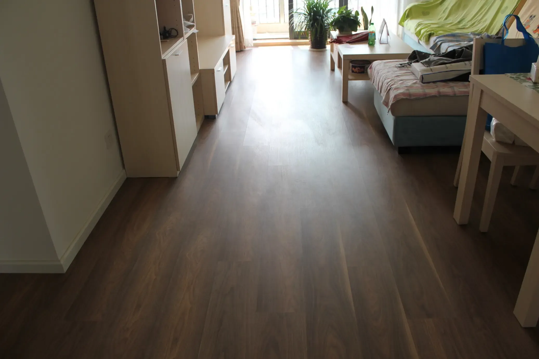 飞美-德国爱格地板魅力系列精致胡桃强化复合地板