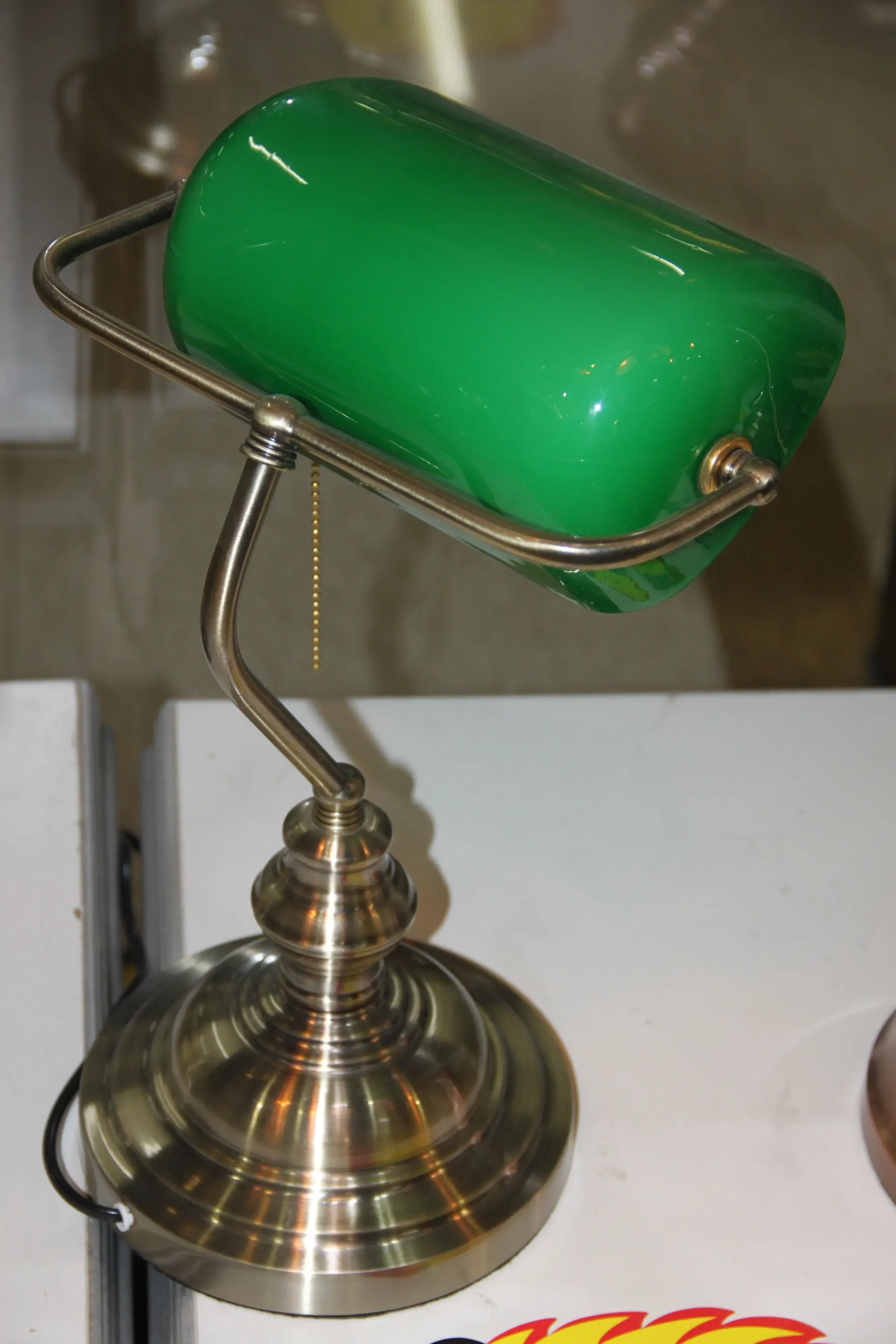 光印象绿色复古台灯