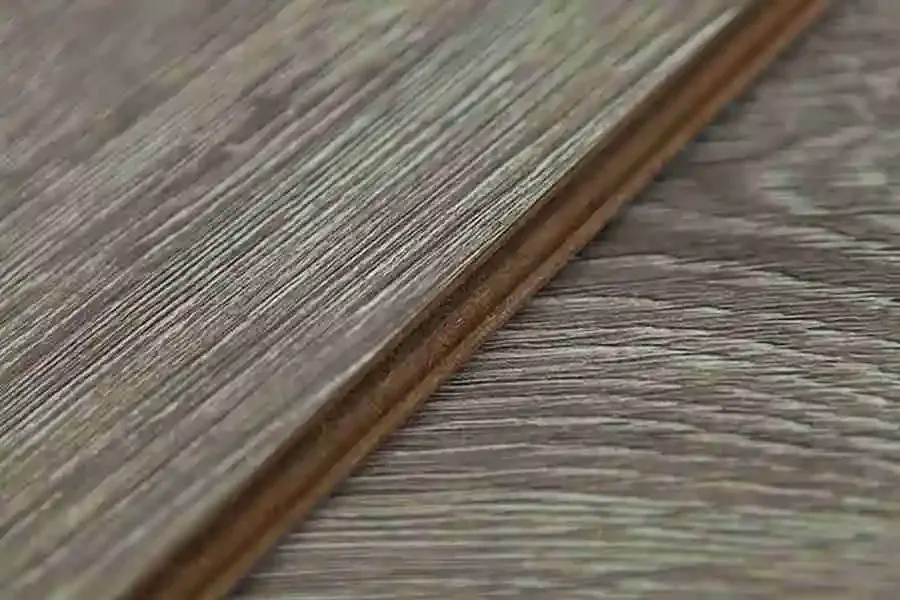 鑫屋真木纹浅色6902款强化复合地板