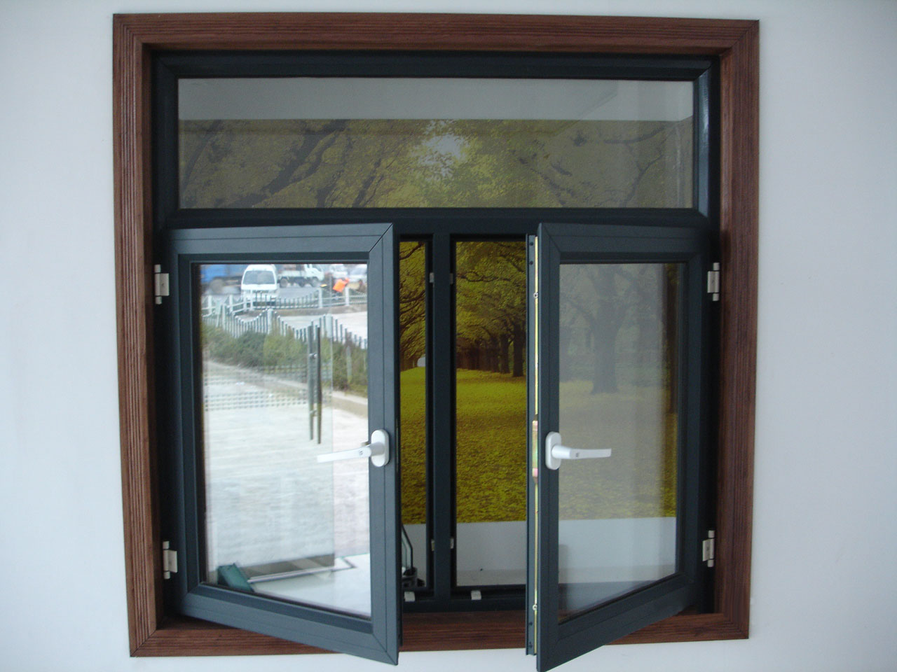 断桥铝门窗的存在 增加了装修的效果-顾家门窗