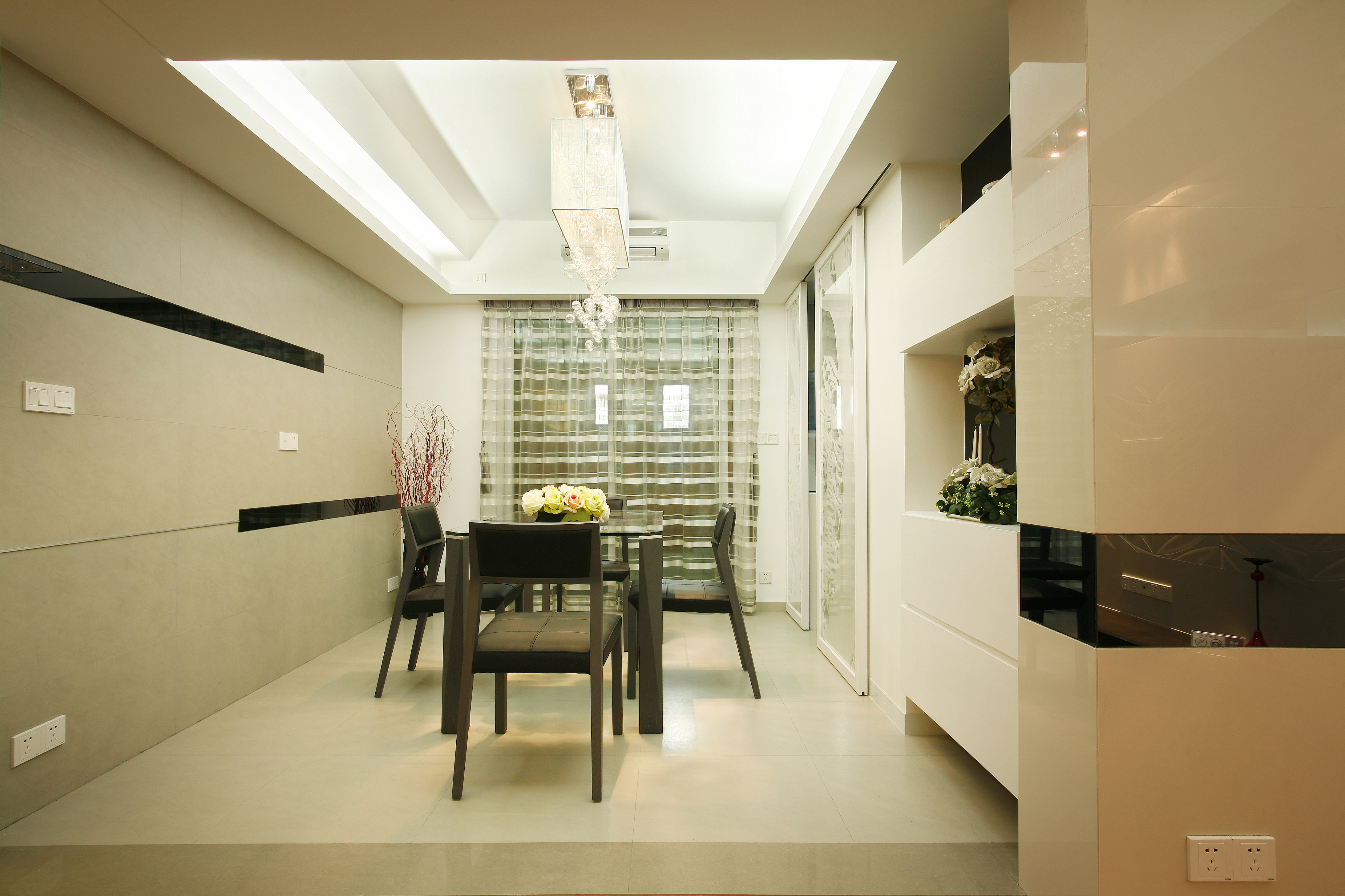 现代简约-海尔东城国际三居室装修设计