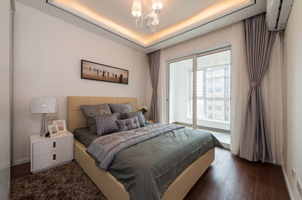 强调设计简洁，功能完整的舒适三室两厅实景案例