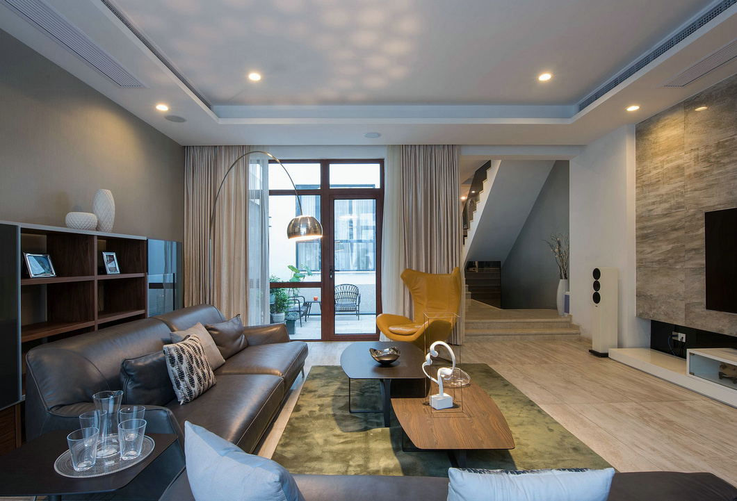 北欧设计风格—天朗蔚蓝东庭复式四居室装饰设计
