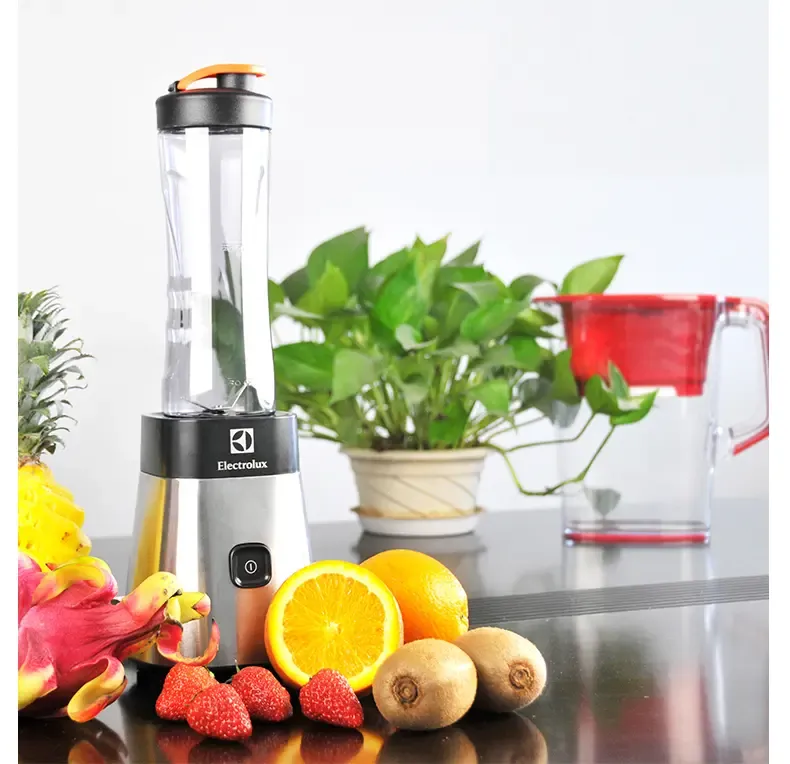 伊莱克斯(electrolux) 榨汁机家用便携式多功能料理机搅拌机果汁机emb