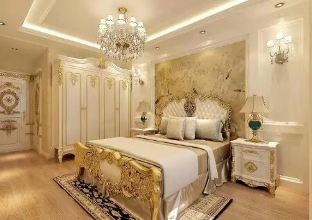 137㎡欧式三居室，以金色的暖色调为主